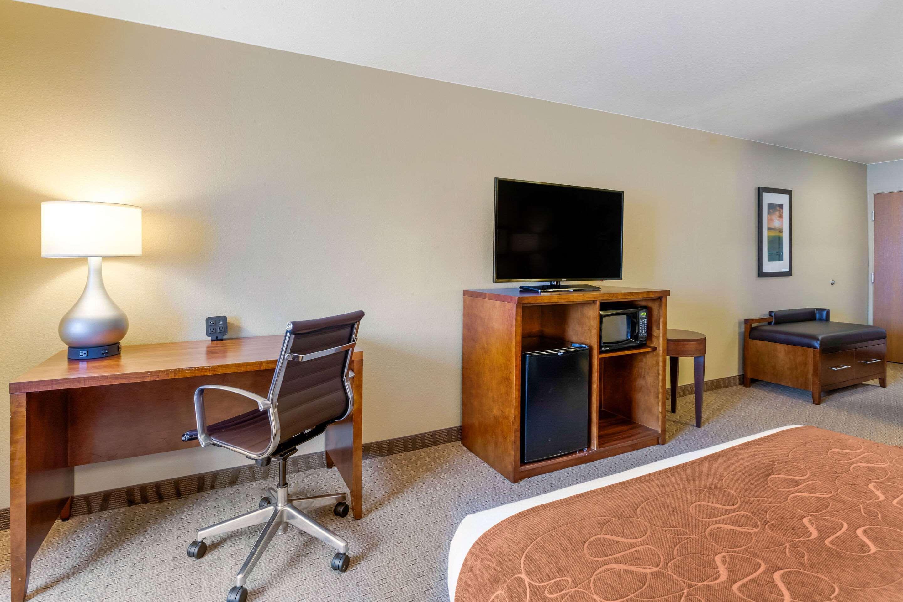 Comfort Suites Burlington Exteriér fotografie